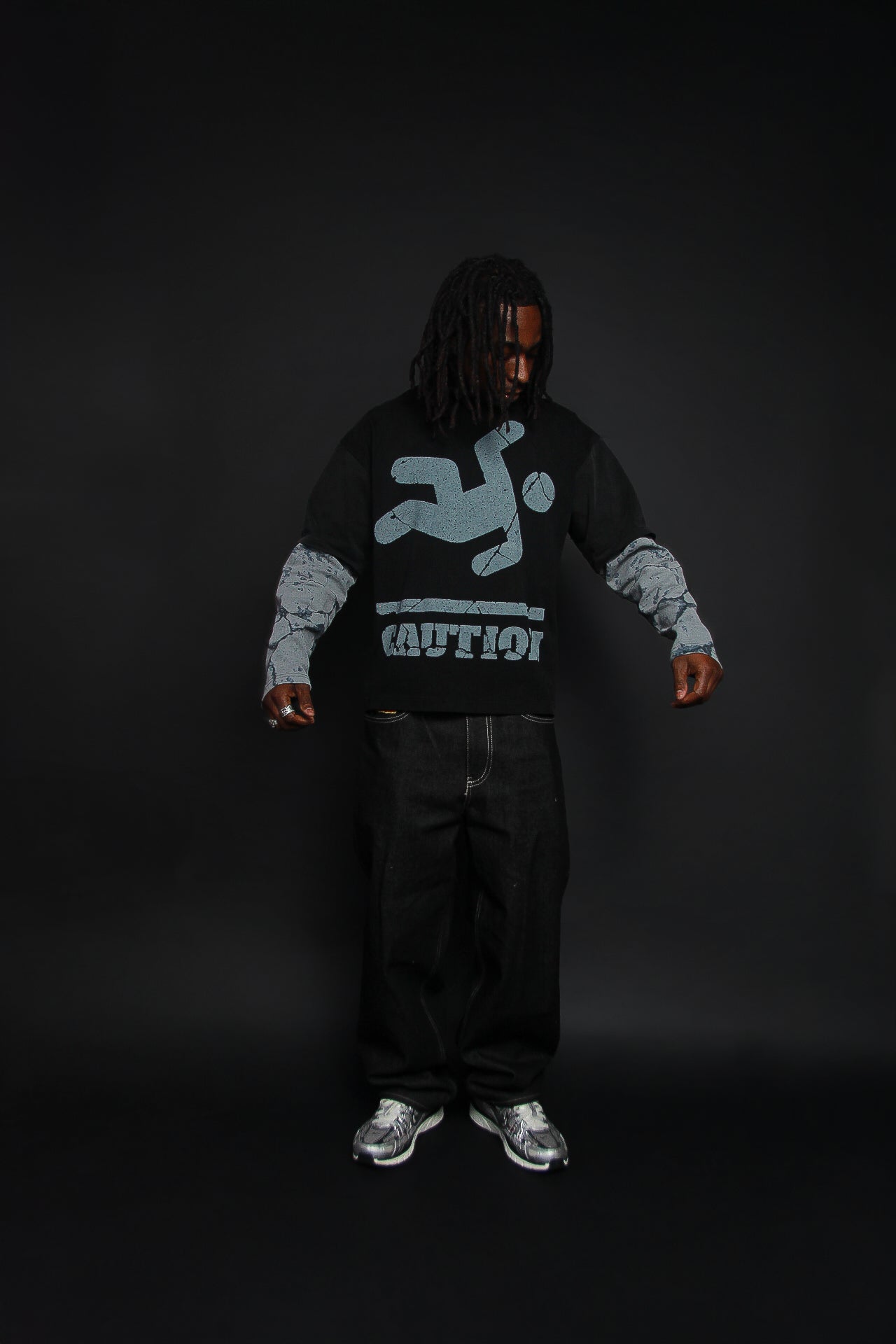 Long-sleeved "CAUTION" Tee